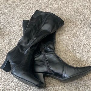 Black Boots size 6 wide
